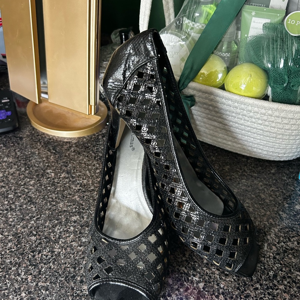 Pierre Dumas Black Peep-Toe Cutout Pumps